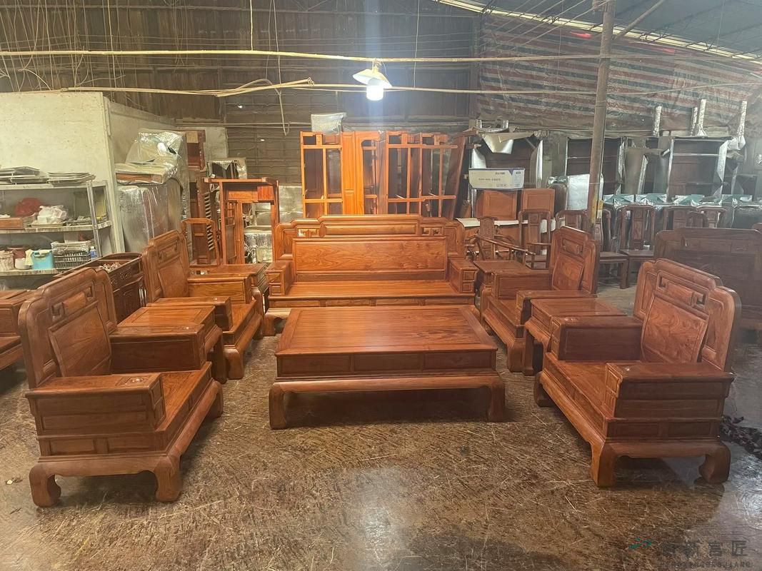 烫蜡红木家具日常基础防护保养：减少蜡层与木材损伤(图1)