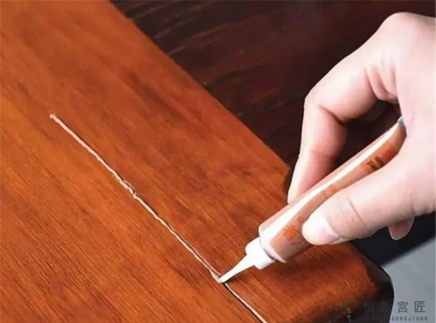 实木家具开裂怎么维修- 实木家具开裂维修收费标准(图1)