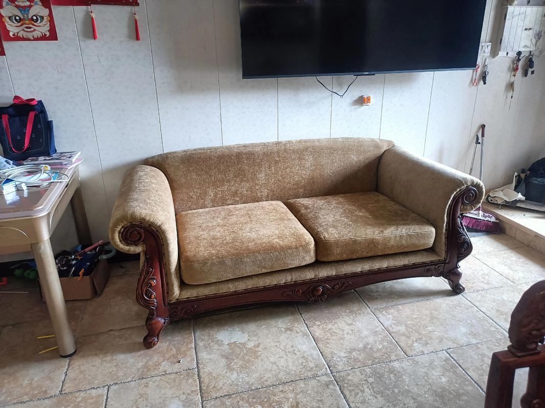 老式布沙发能用科技布翻新吗-换科技布的好还是麻布的好(图1)