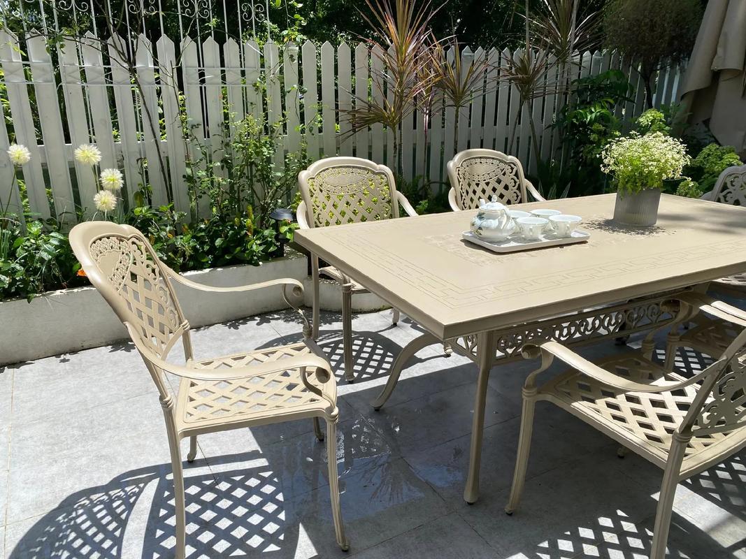 户外铸铝桌椅6个核心保养技巧，覆盖日常维护、防护、修复等关键场景(图2)