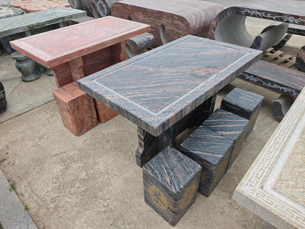 户外石材桌椅保养方法：针对性清洁：分污渍类型处理（核心原则：“中性优先，避免腐蚀”）(图1)