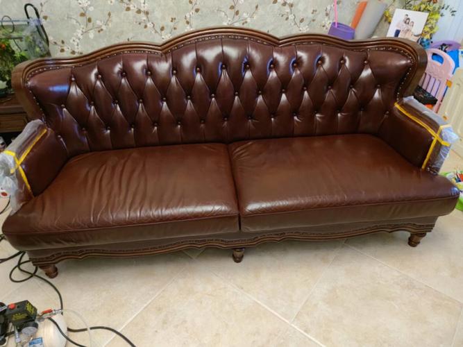 牛皮沙发皮面破损修复方法：根据破损程度（小划痕、小破洞、大面积破损）选择不同修复方法(图1)