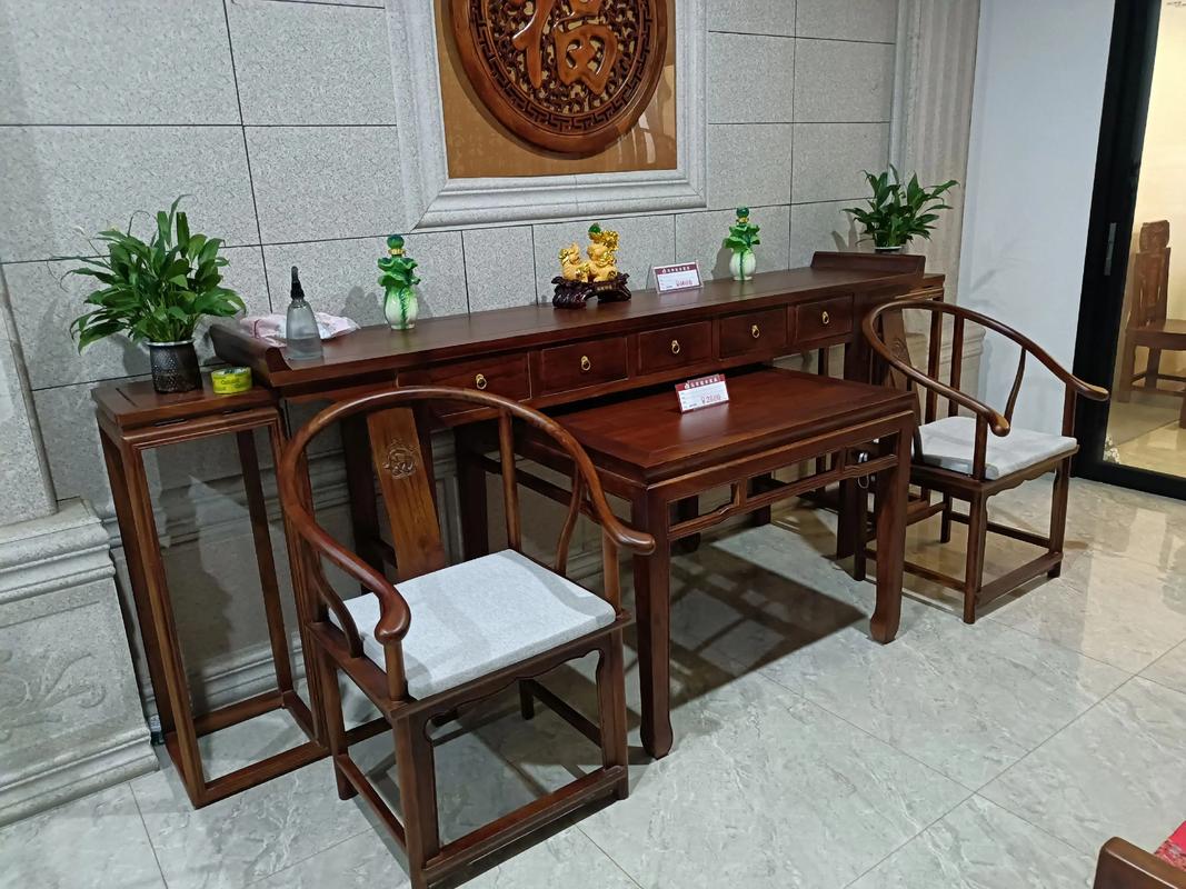 实木家具保养避坑指南：别再瞎擦木蜡油！3个细节延长寿命5年(图2)