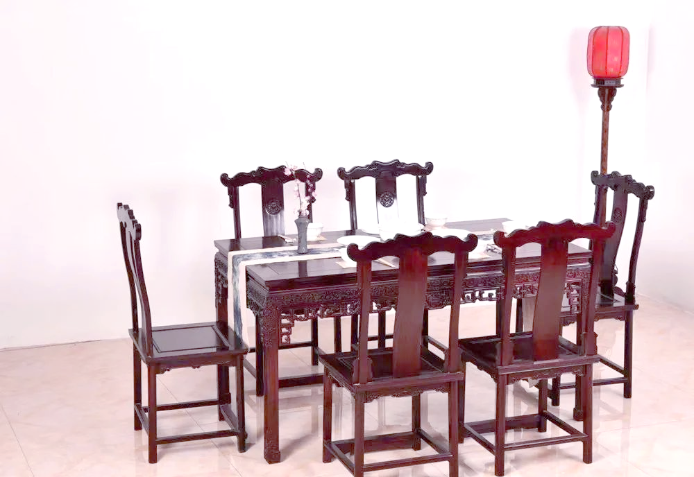 户外家具褪色开裂?金属 / 木质专用修复剂 + 防护漆,应对风吹日晒(图1)