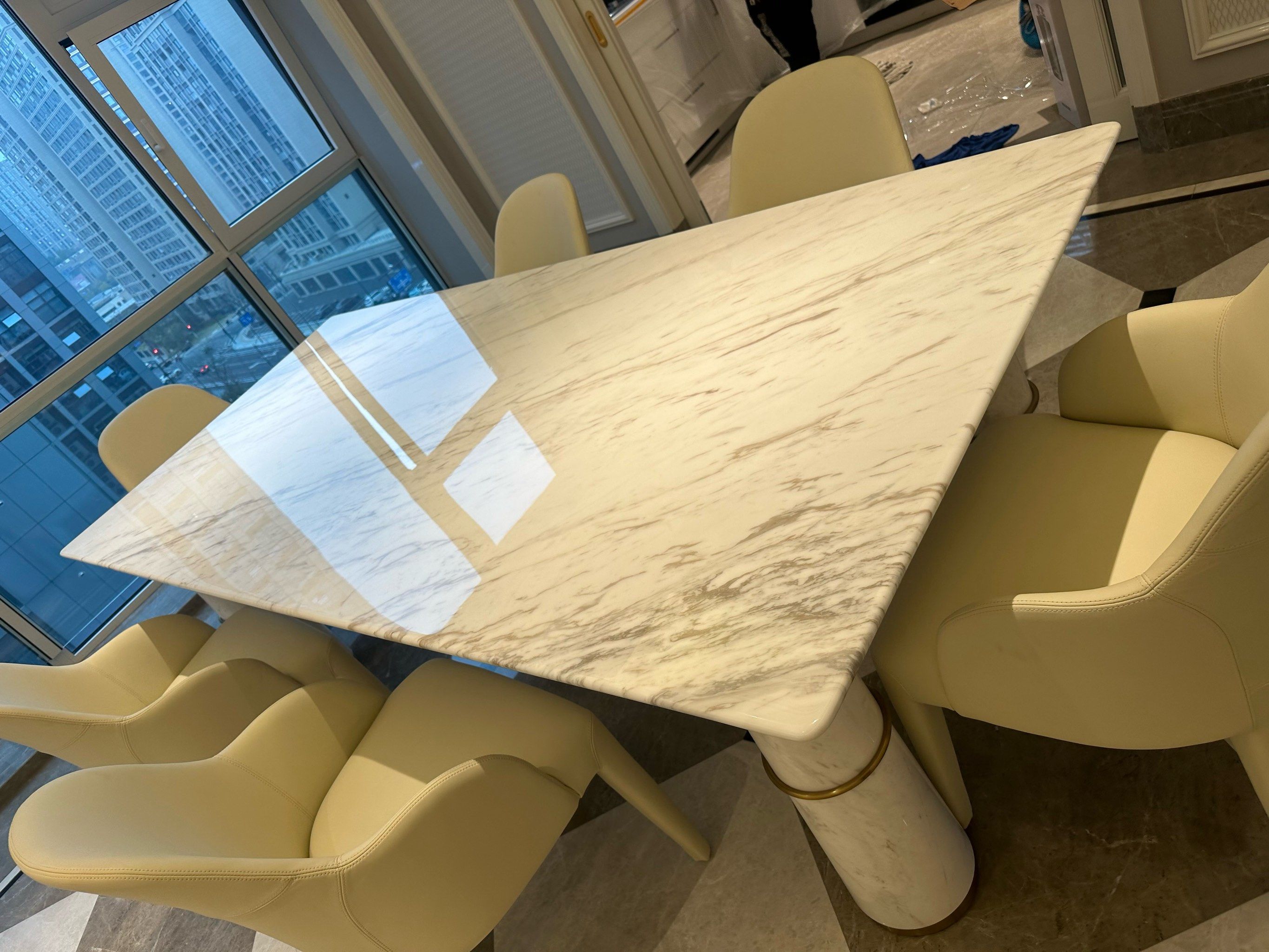 存量房时代不换家具！维修贴膜+局部翻新，低成本拿捏家居质感(图1)