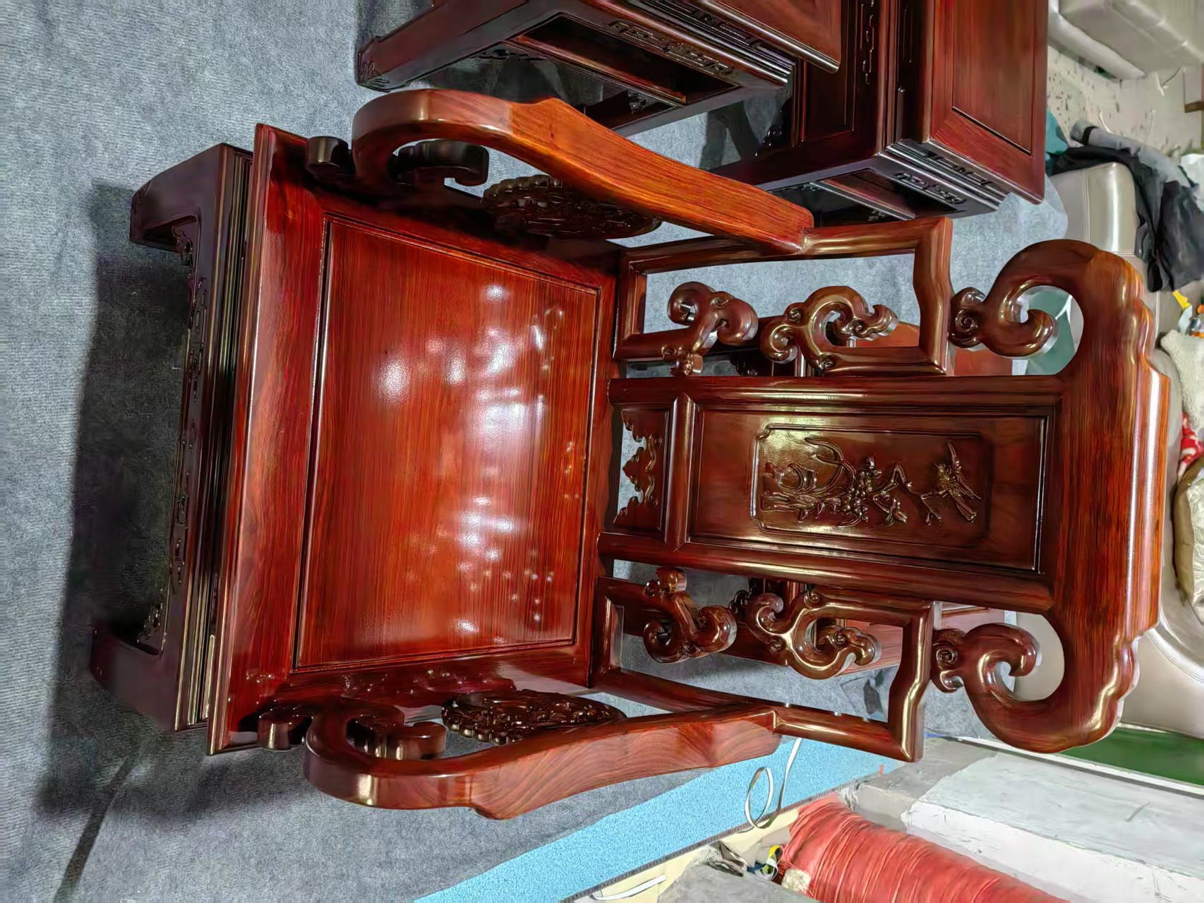 旧物改造风正劲，家具维修美容让旧家具焕发"二次生命"(图2)