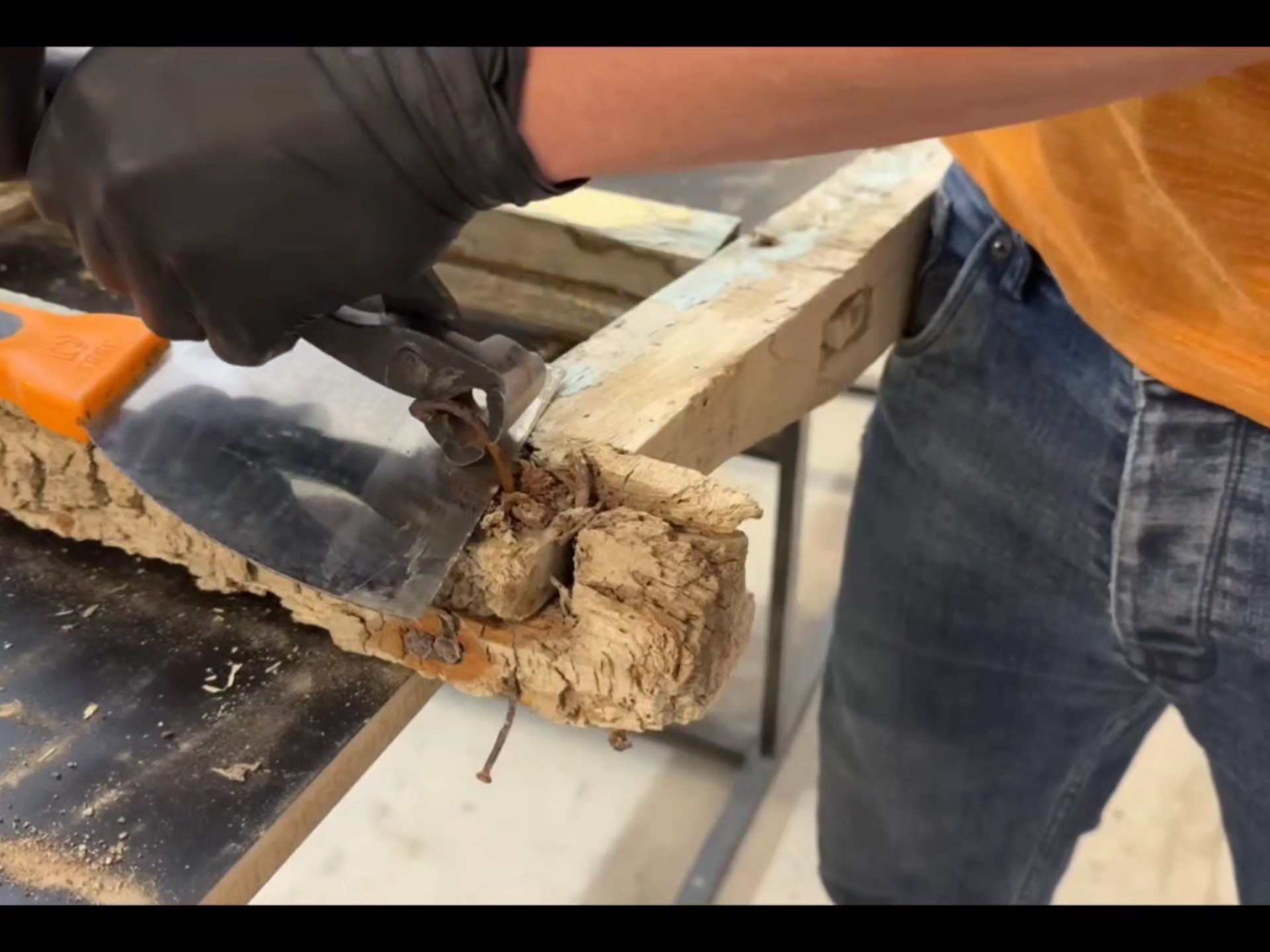 新房装修+酒店维护刚需，家具维修美容培训成赚钱新风口(图1)