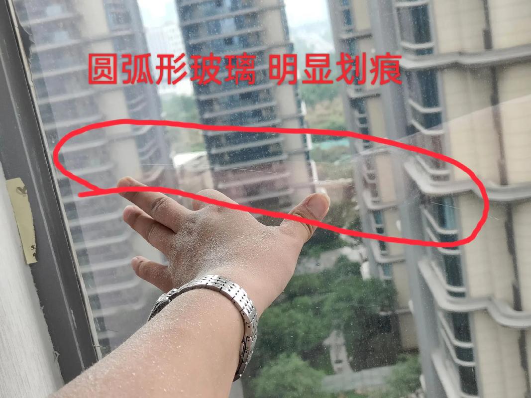 玻璃家具破损修复全攻略：划痕、裂缝、磕碰这样修(图1)